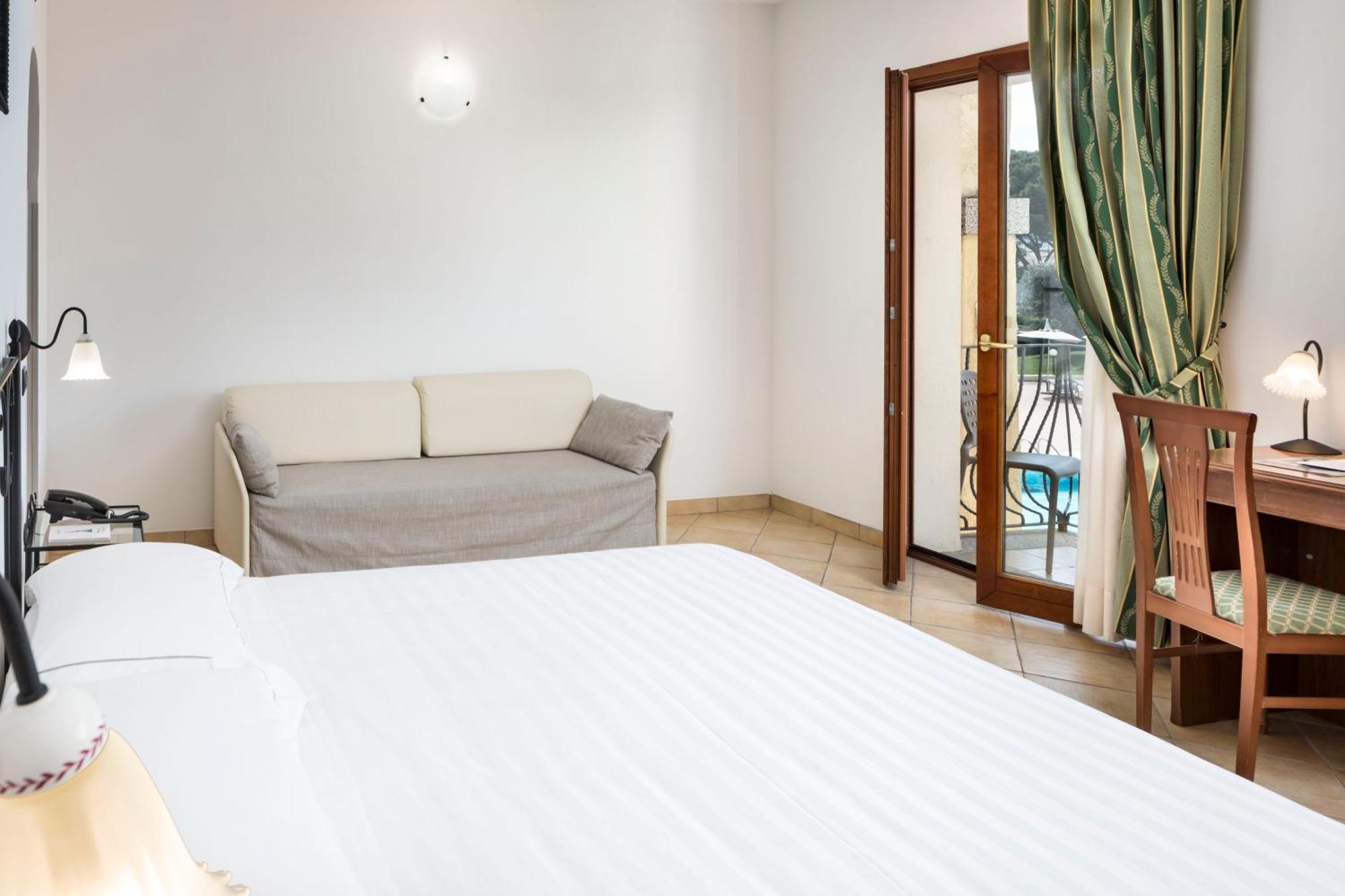 Blu Hotel Morisco Cannigione Rum bild